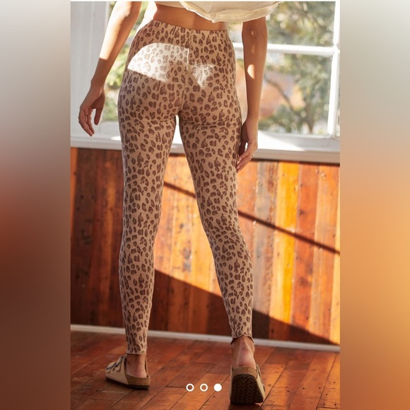 🌹ANTHROPOLOGIE LEOPARD WAFFLE LEGGINGS - Picture 2 of 8